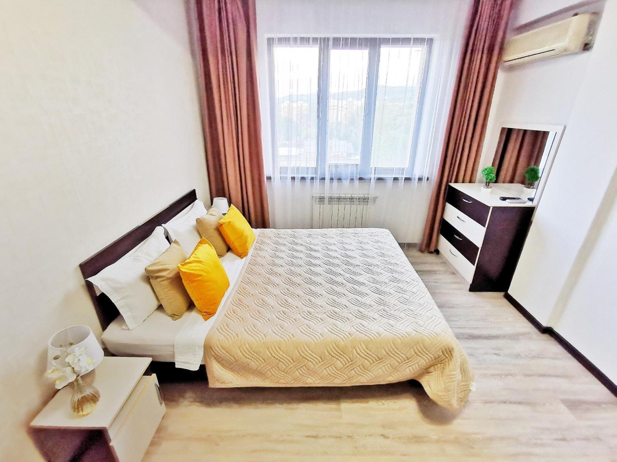 Appartments " Zhetysu-4" 阿拉木图 外观 照片