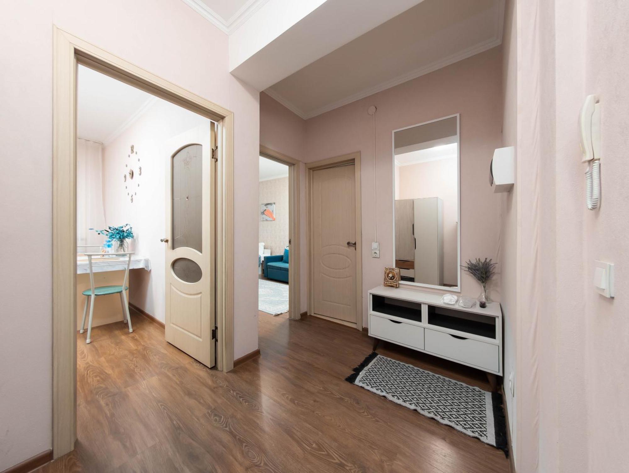 Appartments " Zhetysu-4" 阿拉木图 外观 照片